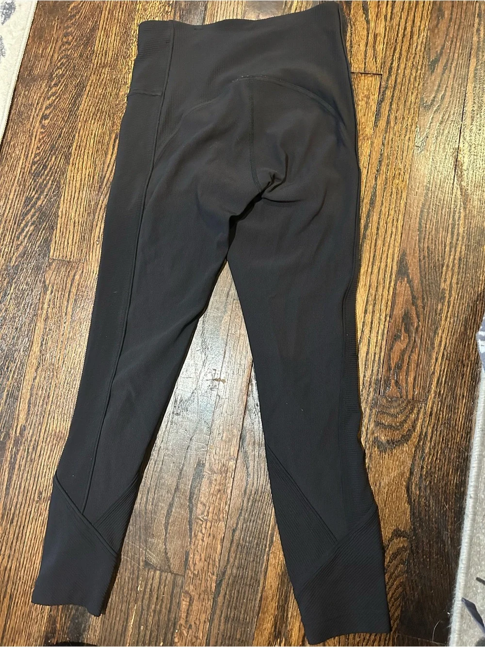Lululemon Daily Lineup 7/8 Tight 25” (size 6)